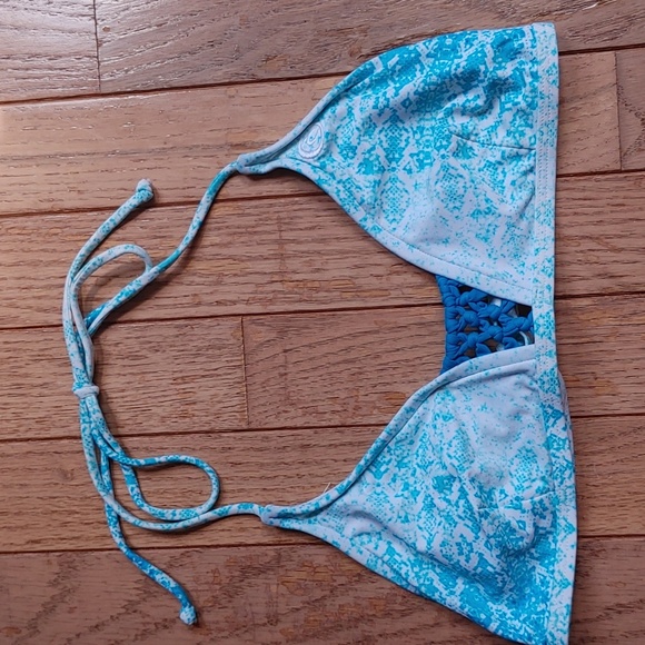 Rip Curl Scale Triangle Bikini Top - Picture 14 of 15